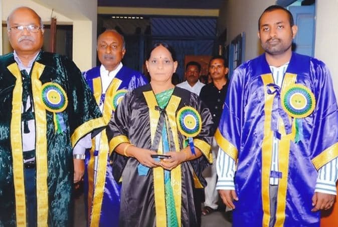 Bharathi Women's Arts & Science College Kallakurichi Graduation Function photo 3
